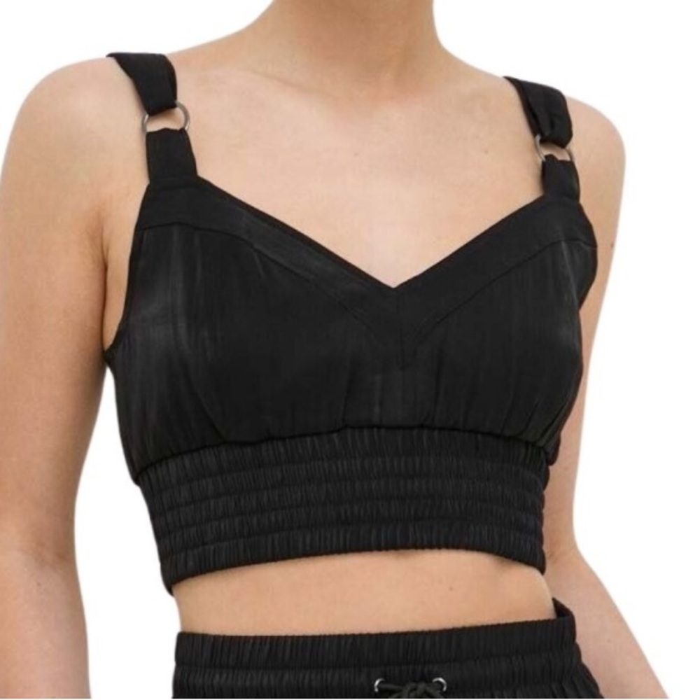 Guess Sz Large Emma Black Crop Top • NWT!
